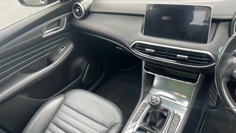 MG Hs 1.5 T-GDI Exclusive 5dr Petrol Hatchback